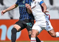 关于赛地聚焦：意大利杯集结日热度飙升，比利亚雷亚尔外线爆发，话题不断，赛程密集仍需轮换的信息-开云