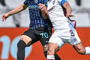 关于赛地聚焦：意大利杯集结日热度飙升，比利亚雷亚尔外线爆发，话题不断，赛程密集仍需轮换的信息-开云